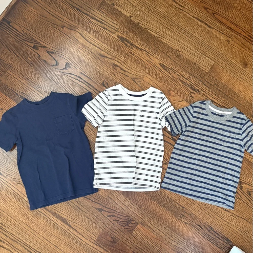 Carters Set of Three Boys T-Shirts - Size 6 - Picture 2 of 6